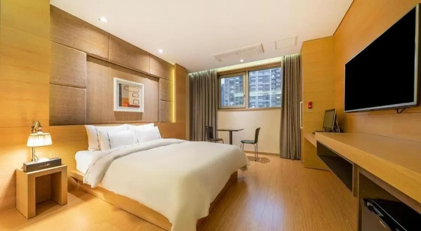 Bed in Business Design Hotel LUV