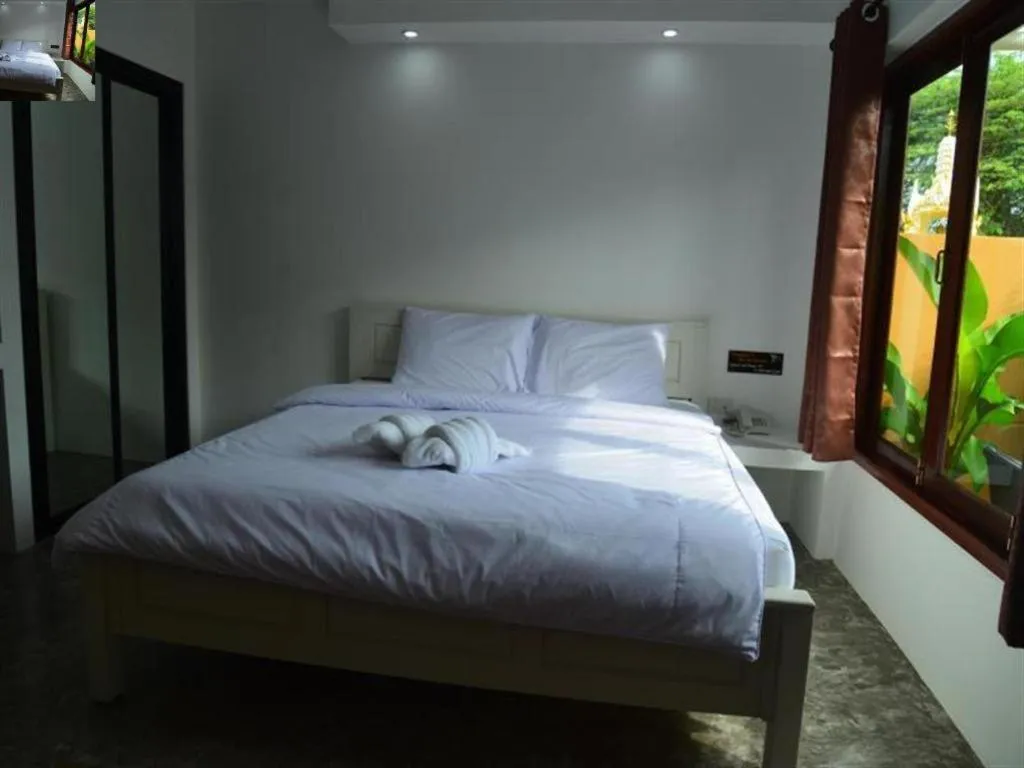 Bed in Sucholtee Resort