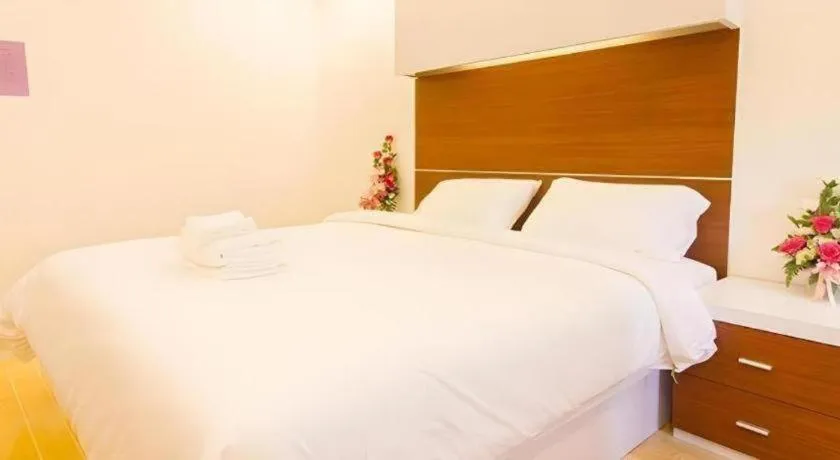 Bed in Orchid Residence