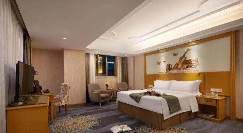 Bed in Vienna Hotel Guangzhou Panyu Shiqiao Center Branch