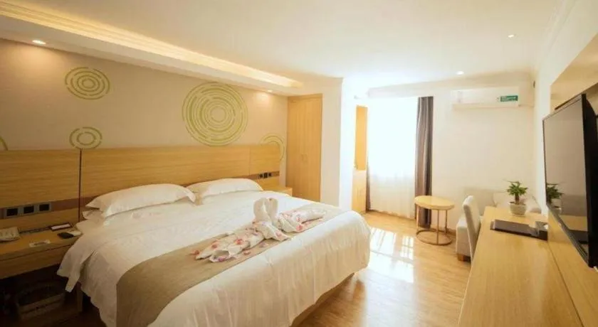 Bed in GreenTree Inn Qingyuan Qinghe Avenue Branch