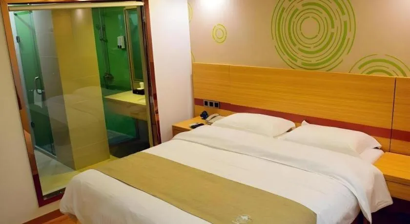 Bed in GreenTree Inn Qingyuan Qinghe Avenue Branch