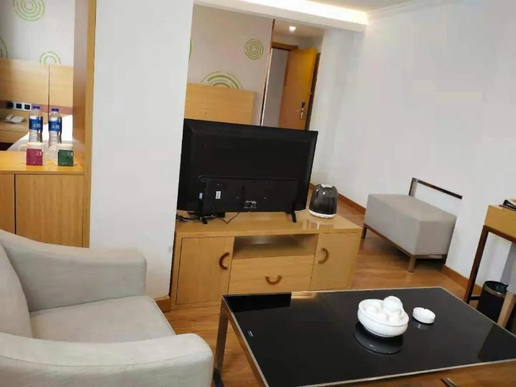 GreenTree Inn Qingyuan Qinghe Avenue Branch