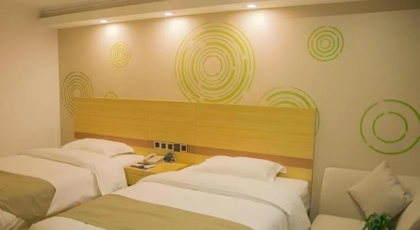 Bed in GreenTree Inn Qingyuan Qinghe Avenue Branch