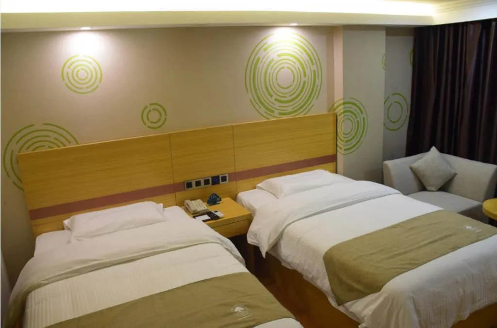 Bed in GreenTree Inn Qingyuan Qinghe Avenue Branch