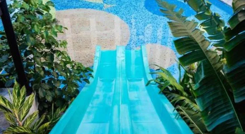 Sanya Shanghai Huating Boutique Resort Hotel