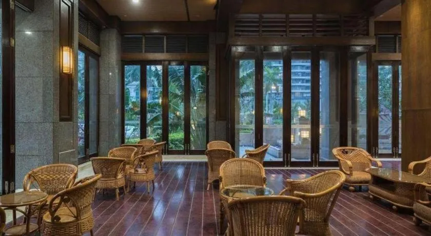 Sanya Shanghai Huating Boutique Resort Hotel