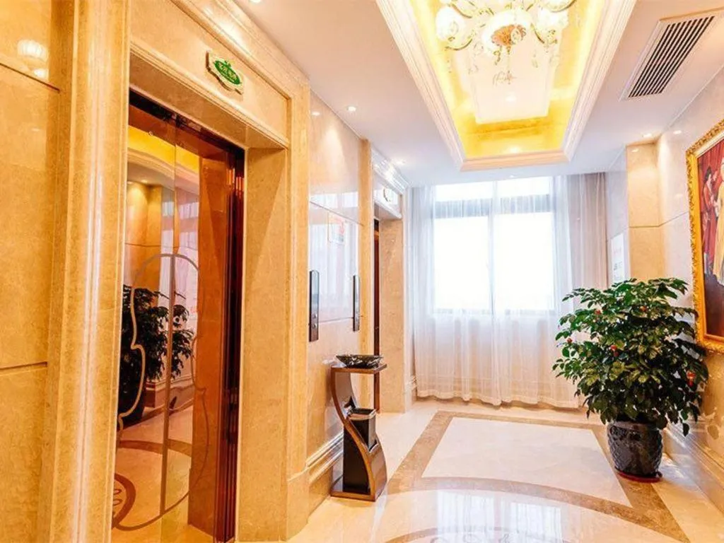 Vienna International Hotel Shanghai Dishui Lake Lingang Wanda