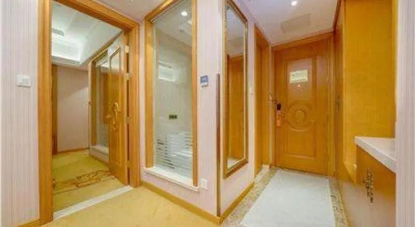 Vienna International Hotel Shanghai Dishui Lake Lingang Wanda