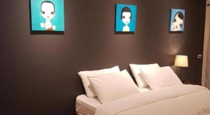 Bed in BR Hotel & Residence (Parking is available 250 meters away from the property)