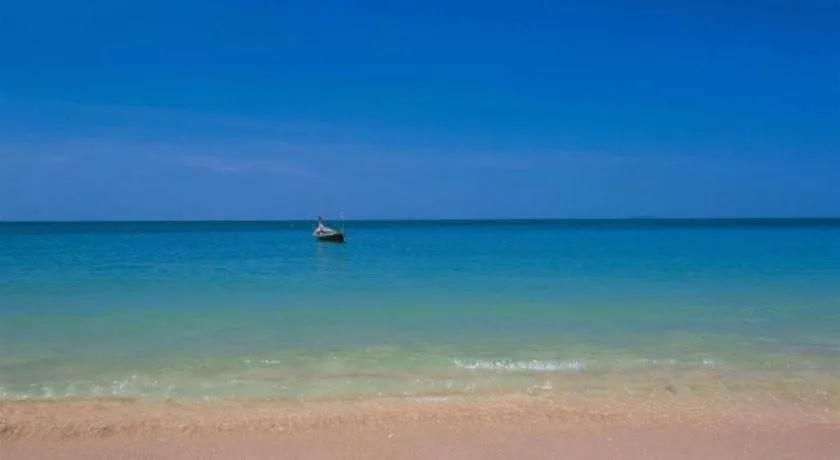 Capital O 729 Amantra Lake View Resort