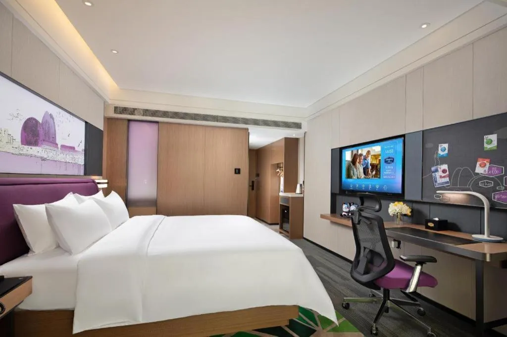 Bed in Hampton by Hilton Zhuhai Doumen
