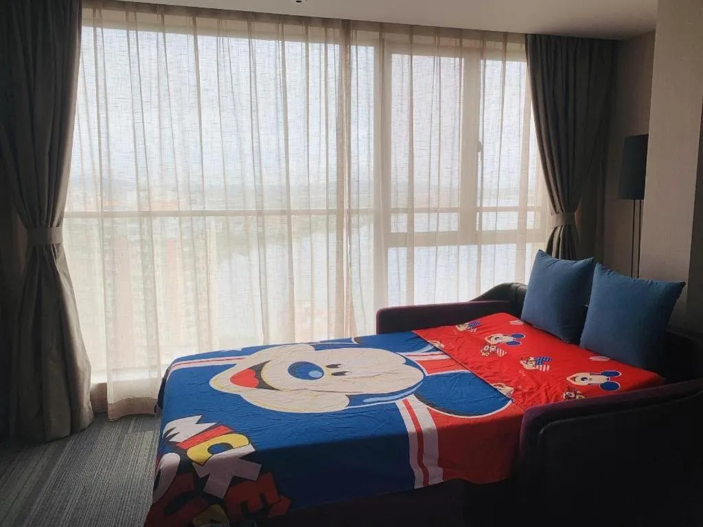 Bed in Hampton by Hilton Zhuhai Doumen