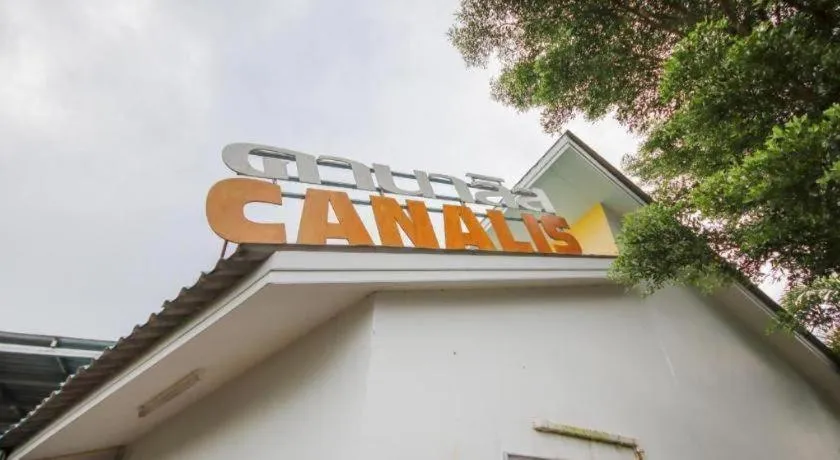 OYO 75310 Canalis Resort