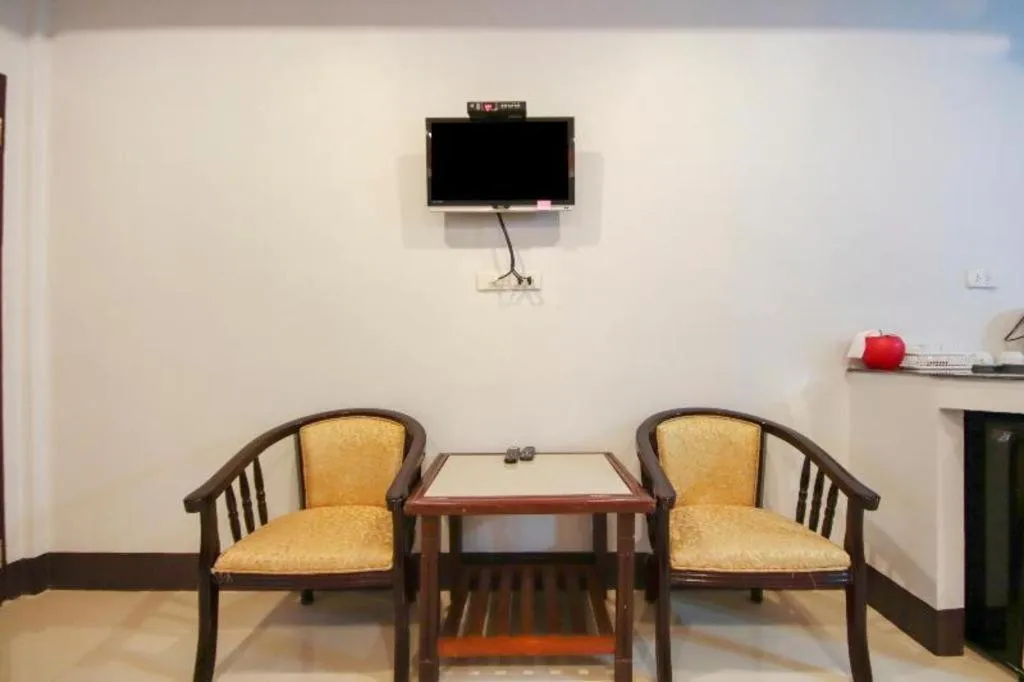 OYO 75310 Canalis Resort