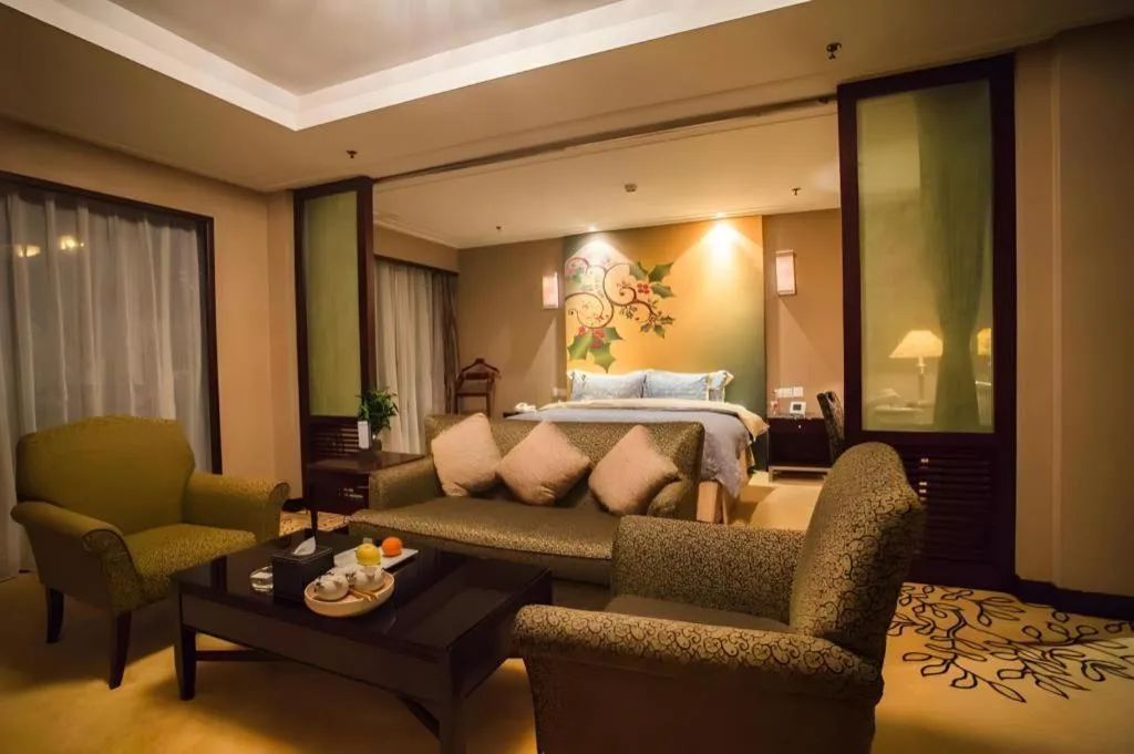 Bed in Qingdao Blue Horizon Hotel Laoshan