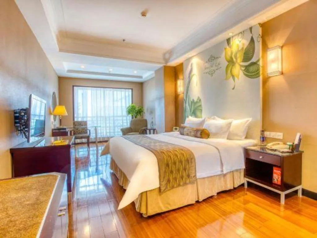 Bed in Qingdao Blue Horizon Hotel Laoshan