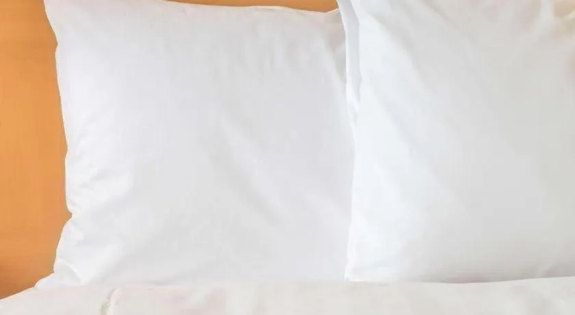 Bed in Holiday Inn Hotel & Suites Jiaxing Hangzhou Bay By IHG