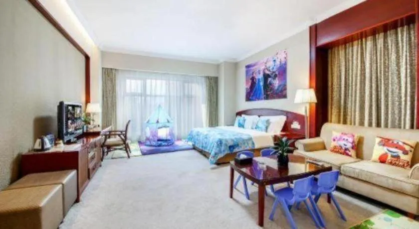 Bed in Dolton Changsha Spa Hotel