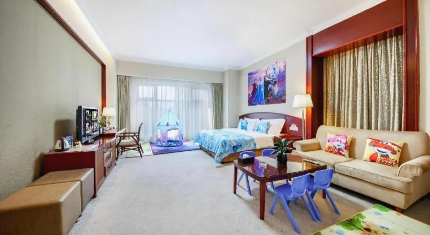 Bed in Dolton Changsha Spa Hotel