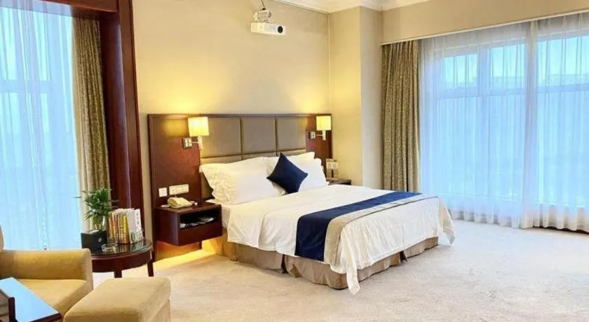 Bed in Dolton Changsha Spa Hotel