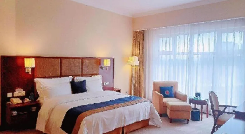 Bed in Dolton Changsha Spa Hotel