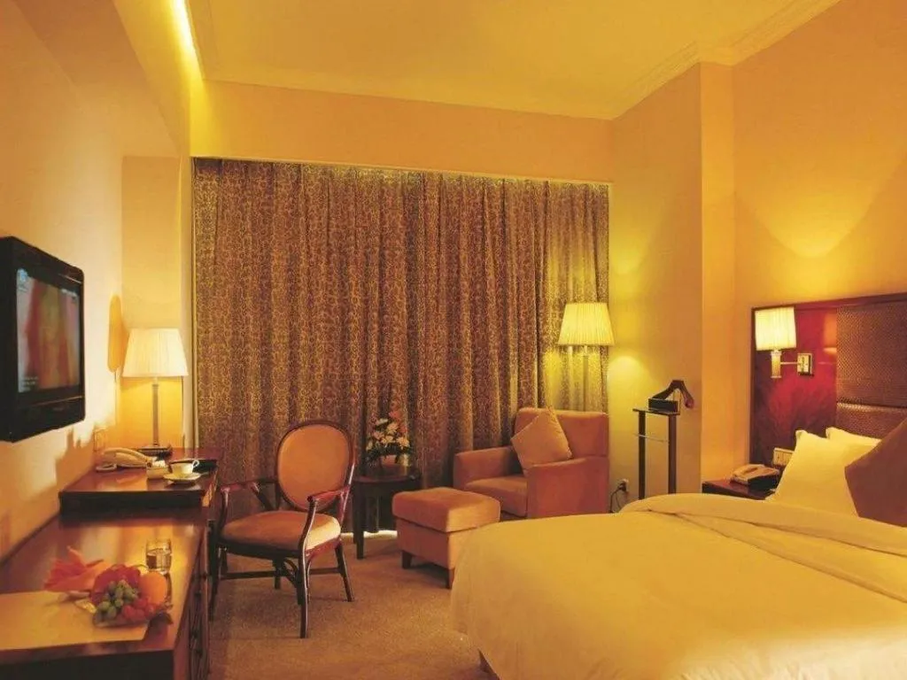 Bed in Dolton Changsha Spa Hotel