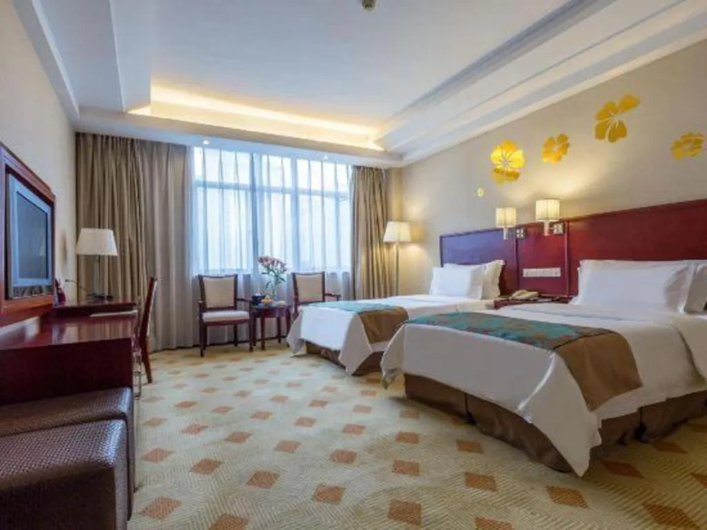Bed in Dolton Changsha Spa Hotel