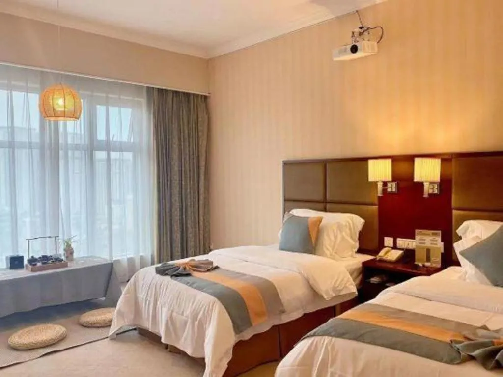 Bed in Dolton Changsha Spa Hotel