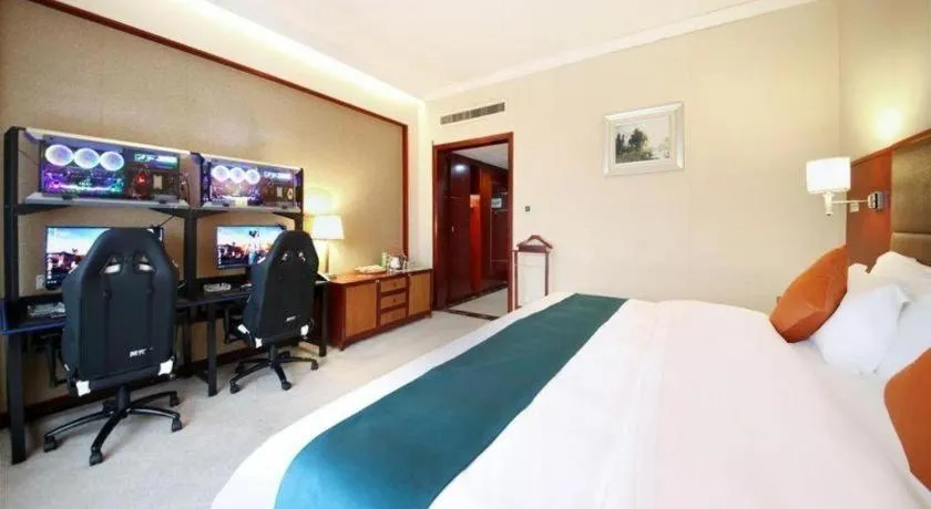 Bed in Dolton Changsha Spa Hotel