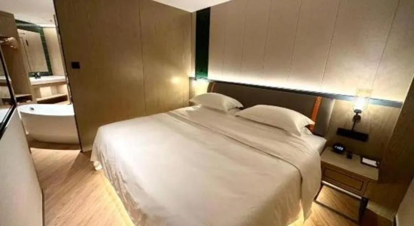 Bed in Tianrun International Hotel