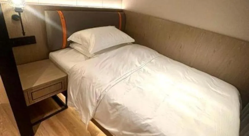 Bed in Tianrun International Hotel