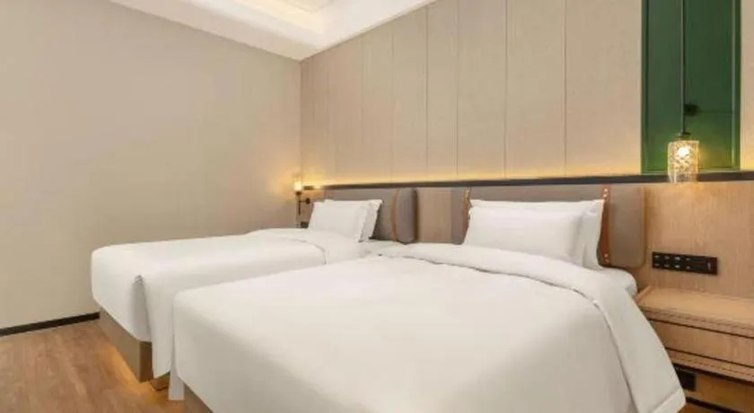 Bed in Tianrun International Hotel