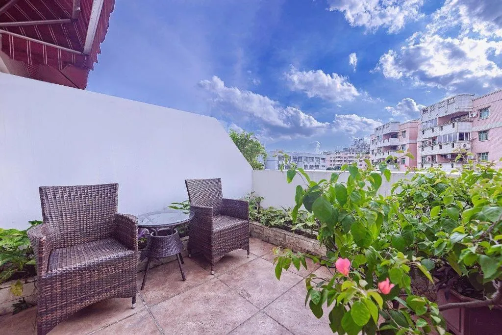 Zhongshan Louis Hotel