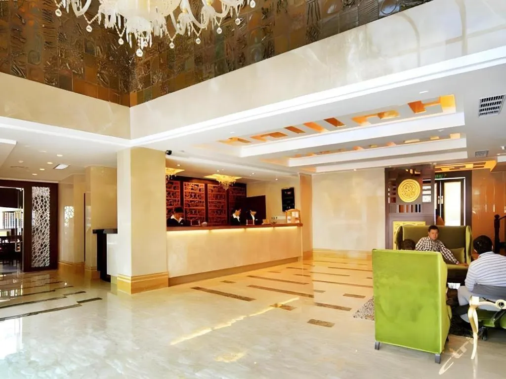 Zhongshan Louis Hotel