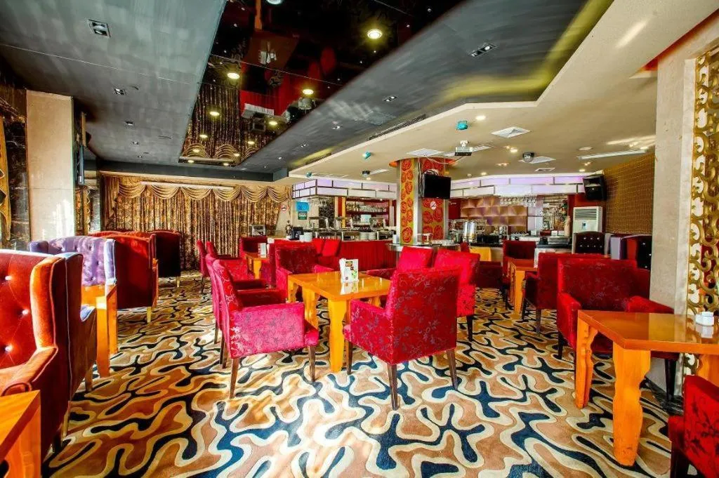 Zhongshan Louis Hotel