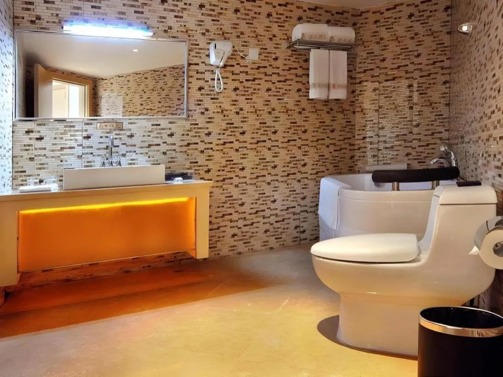 Zhongshan Louis Hotel