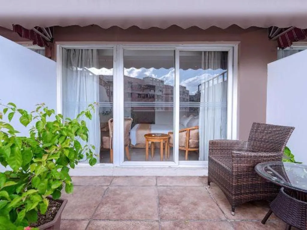 Zhongshan Louis Hotel