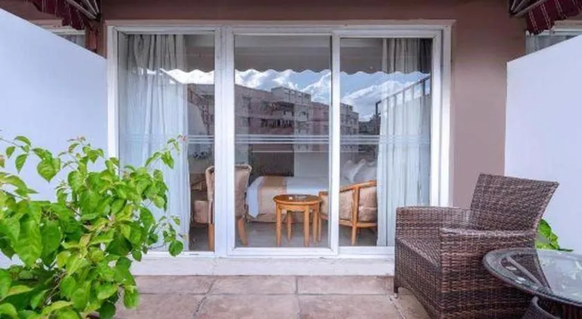 Zhongshan Louis Hotel