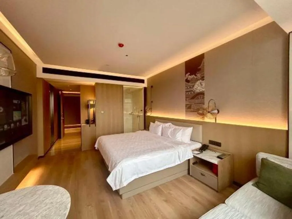 Bed in Zhangjiagang Jiangnan Garden Hotel