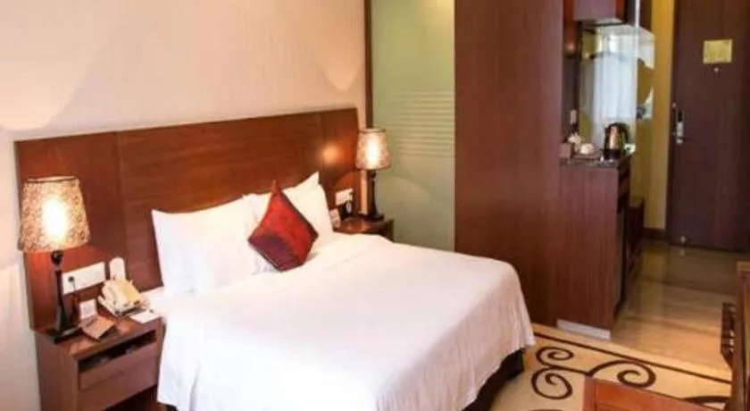 Bed in Zhangjiagang Jiangnan Garden Hotel