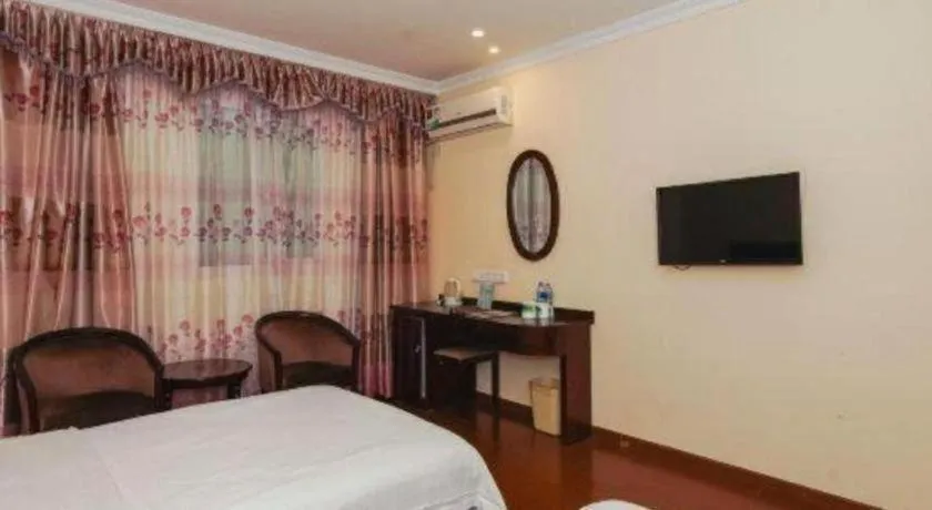 Bed in GreenTree Inn Suzhou Wujiang Zhenze Town Zhennan Road Express Hotel