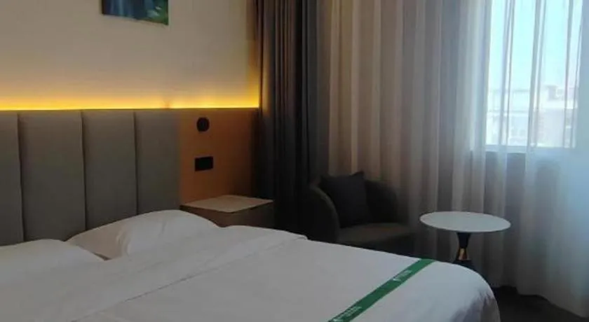 Bed in GreenTree Inn Suzhou Wujiang Zhenze Town Zhennan Road Express Hotel