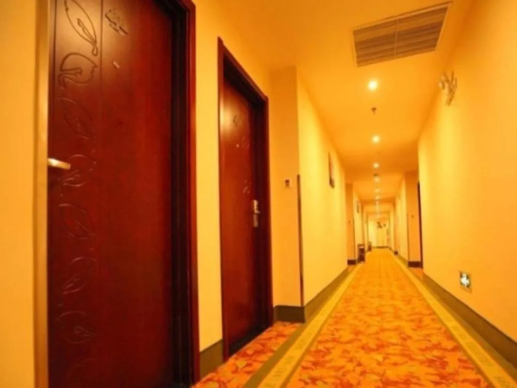 GreenTree Inn Suzhou Wujiang Zhenze Town Zhennan Road Express Hotel