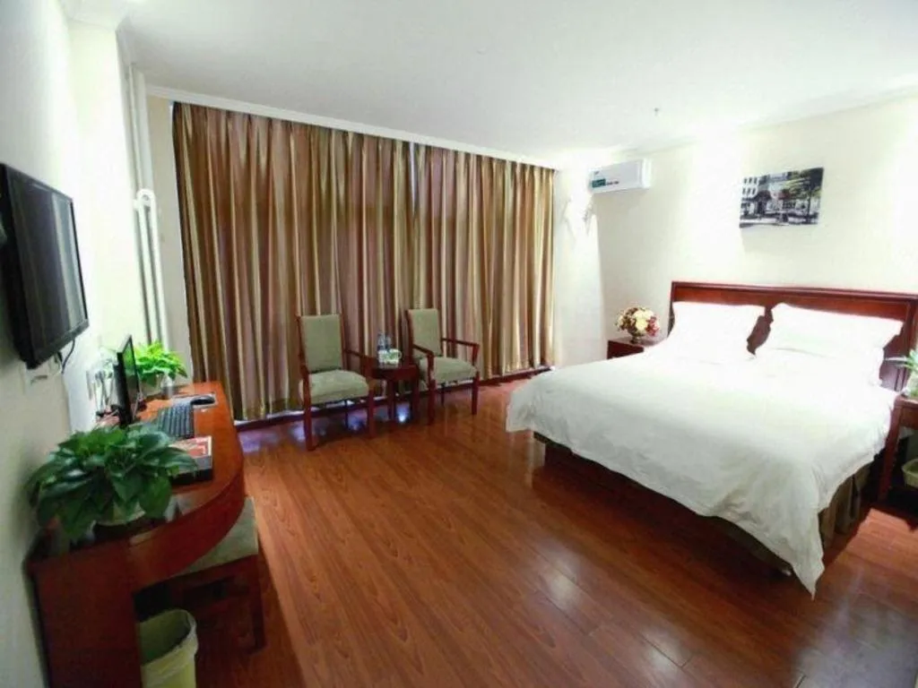 Bed in GreenTree Inn Beijing Miyun Changcheng Huandao Express Hotel