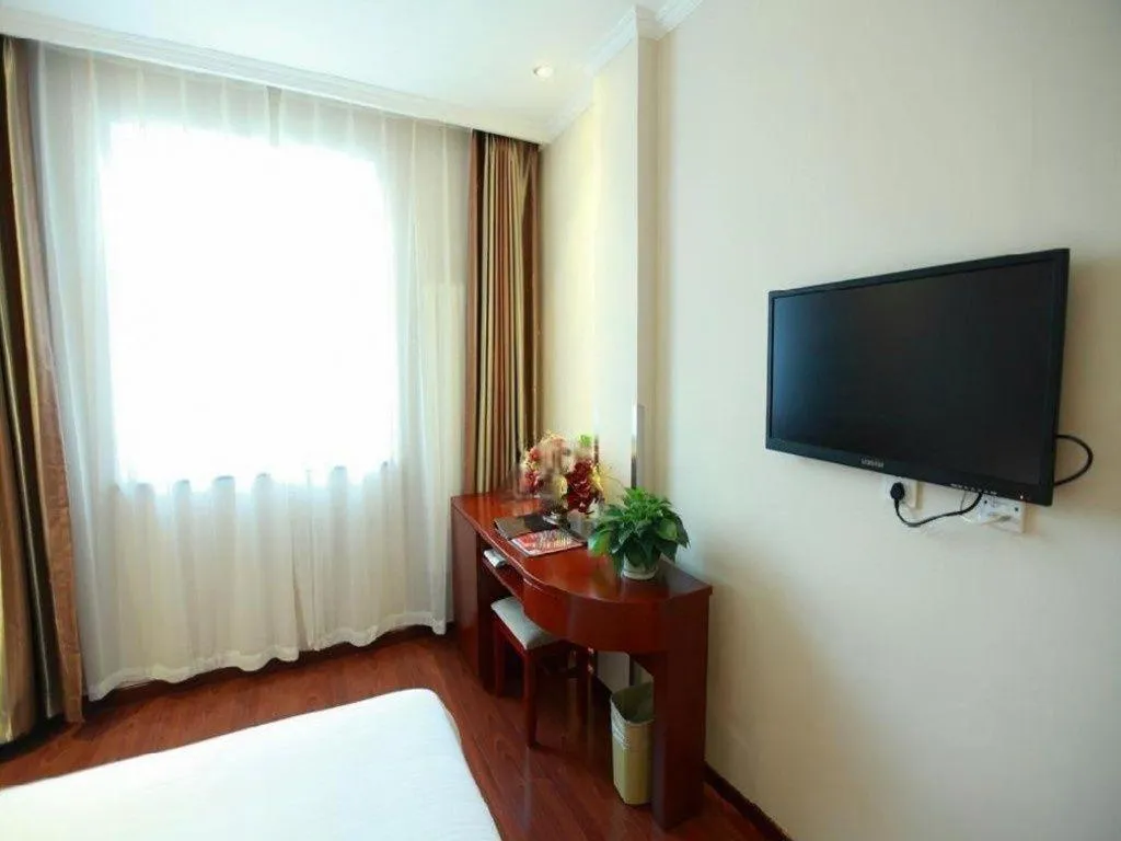 Bed in GreenTree Inn Beijing Miyun Changcheng Huandao Express Hotel