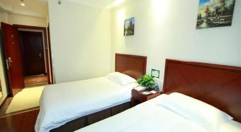 Bed in GreenTree Inn Beijing Miyun Changcheng Huandao Express Hotel