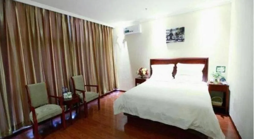 Bed in GreenTree Inn Beijing Miyun Changcheng Huandao Express Hotel