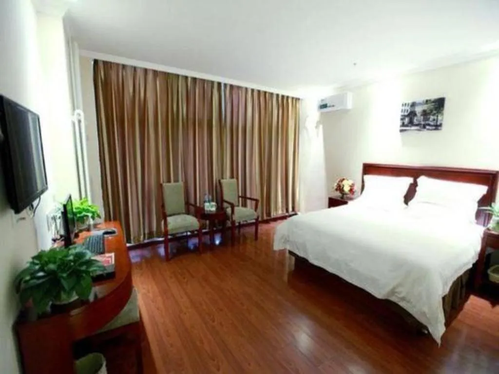 Bed in GreenTree Inn Beijing Miyun Changcheng Huandao Express Hotel