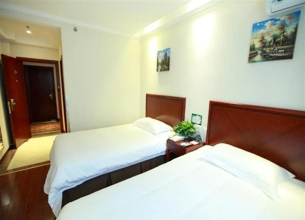 Bed in GreenTree Inn Beijing Miyun Changcheng Huandao Express Hotel